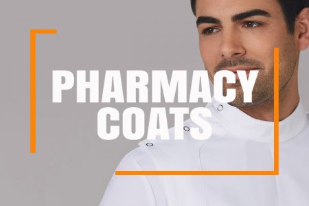 White pharmacy coat with pockets, perfect for healthcare professionals